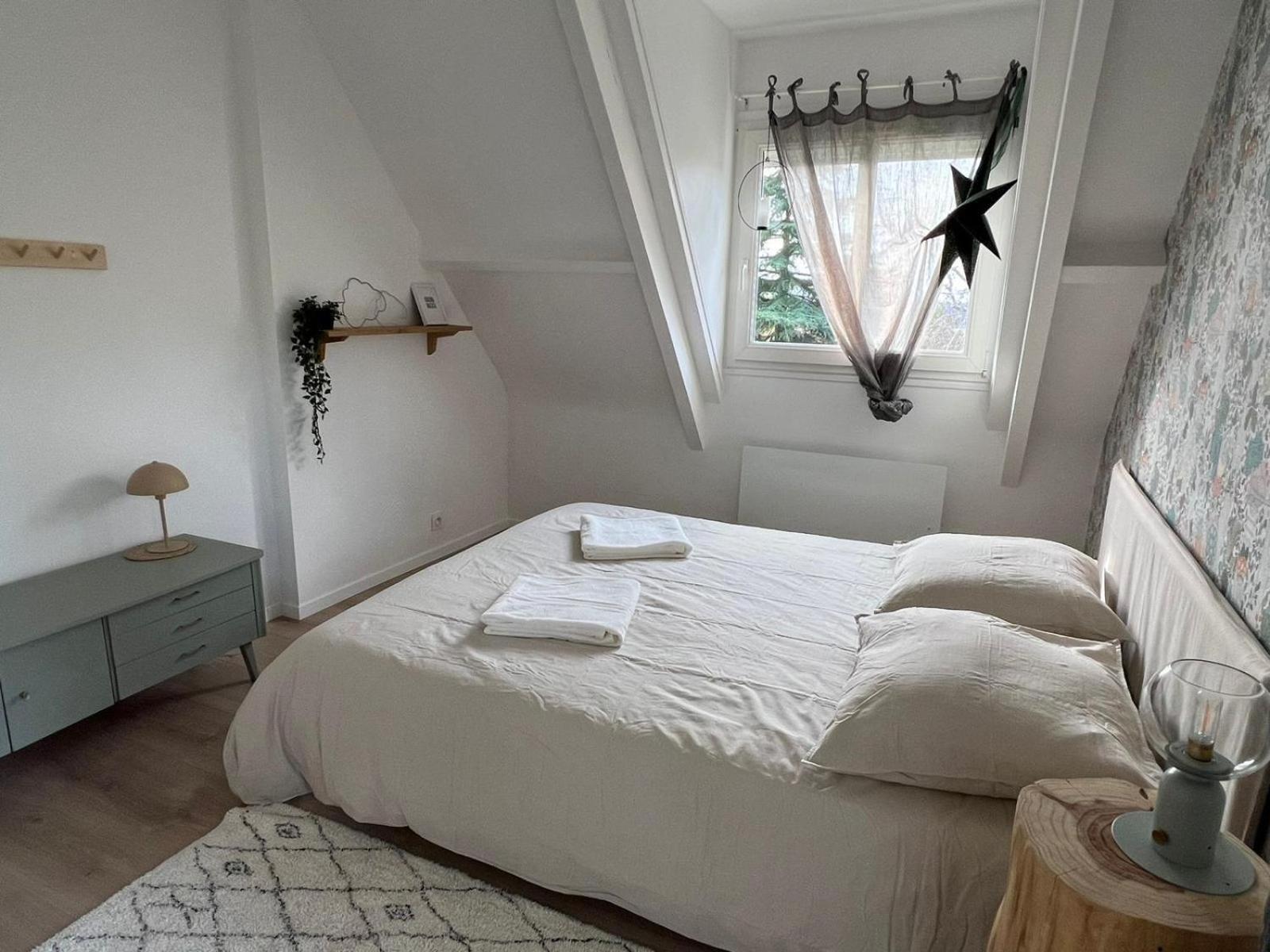Ferienhaus Maison Familiale, Belle Et Moderne Proche De Versailles Et Thoiry Maule